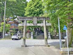 根府川寺山神社鳥居