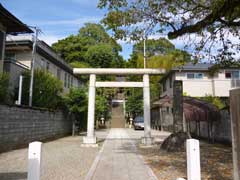 居神神社鳥居