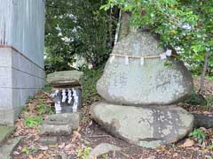 田島津島神社境内石祠