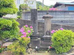 田島地蔵堂石塔