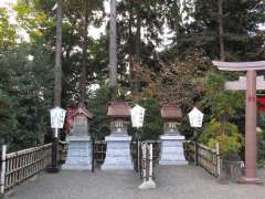 亀ヶ池八幡宮境内社