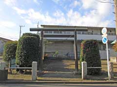 上鶴間谷口山王神社鳥居