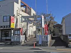 座間神社鳥居