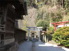 西叶神社境内社