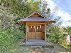 桜山脇の谷山の神社