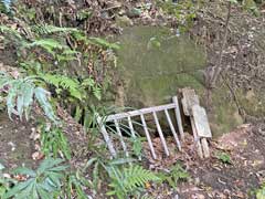 山の根熊野神社横穴墓