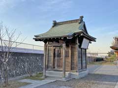 境内社三峰神社