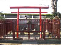 境内社稲荷神社と第六天社