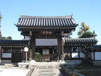 西音寺山門