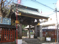 王子稲荷神社玄関