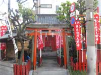 装束稲荷神社参道