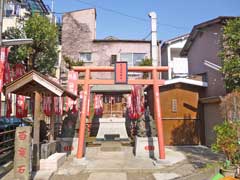 亀森稲荷神社鳥居