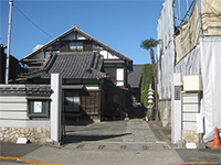 荘厳寺山門