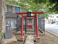 境内社御嶽神社