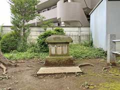 榛名・大山・御嶽石祠