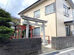 下宿稲荷神社鳥居