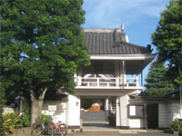 厳正寺山門