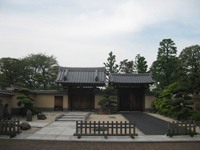 蓮花寺山門