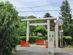 二ツ宮氷川神社鳥居