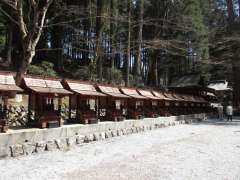 三峯神社摂末社