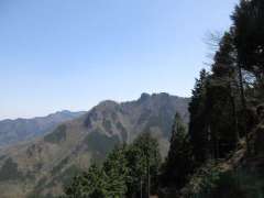 三峯神社神楽殿奥宮