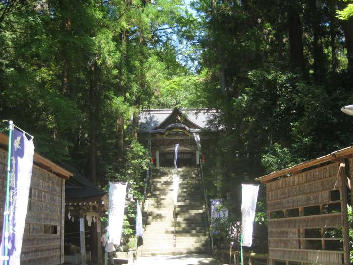 宝登山神社