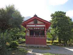 武甲山御嶽神社神楽殿