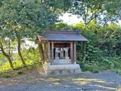 葛袋神社境内石祠