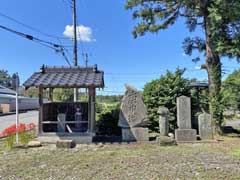 下青鳥天神社境内双体道祖神、庚申塔、地蔵・馬頭観音