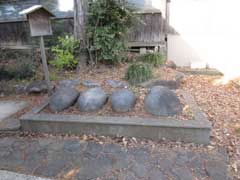 上水子氷川神社力石