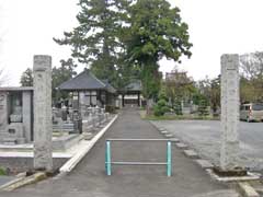 照岩寺参道