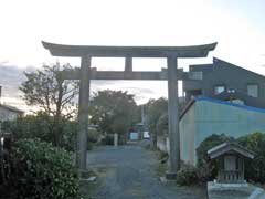 利田伊奈利神社鳥居