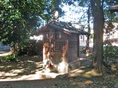 谷郷春日神社御使鹿祠