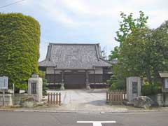 玉宝寺山門