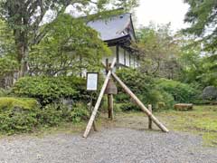 不発弾で造られた平和の鐘