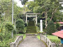 東神社鳥居