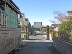 崇蓮寺山門