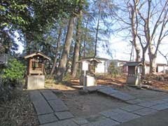 境内社浅間神社・大杉神社・大国主神社