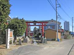 梅田女體神社鳥居