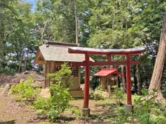 下赤坂八幡神社境内社稲荷神社・山神神社