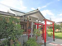 篠田塚稲荷神社社殿