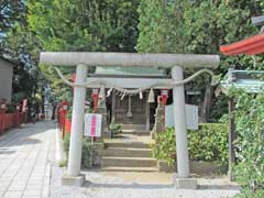 川越八幡神社境内社民部稲荷神社