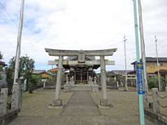 小堤白山神社鳥居