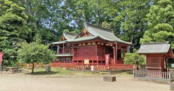 旧県社の三芳野神社