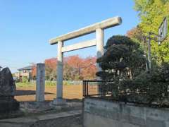 大袋白髭神社鳥居