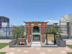 民部稲荷神社鳥居