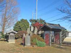 境内社八坂神社と御嶽神社