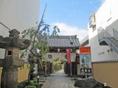 西雲寺山門