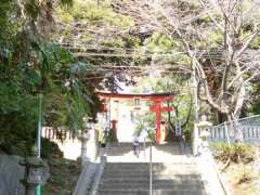 峯ヶ岡八幡神社鳥居