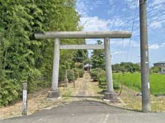 上小見野氷川神社鳥居